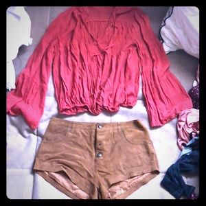 Boho bell sleeve blouse 🍂